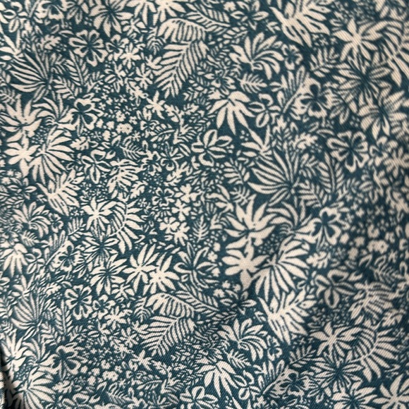 Fun summer button down! - Picture 3 of 4